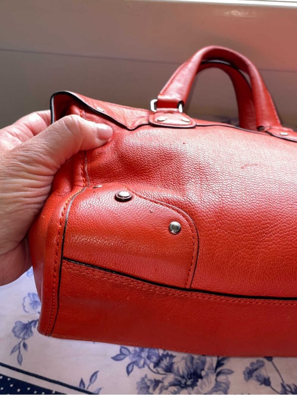 COACH RHYDER 24 IN VERMILLION LEATHER-PERFECT COLOR FOR SPRING/SUMMER. - Picture 5 of 16
